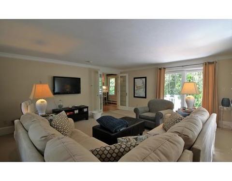 429 Braggs Ln, Barnstable, MA 02630 photo 4