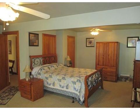756 Britton, Chicopee, MA 01020 photo 11