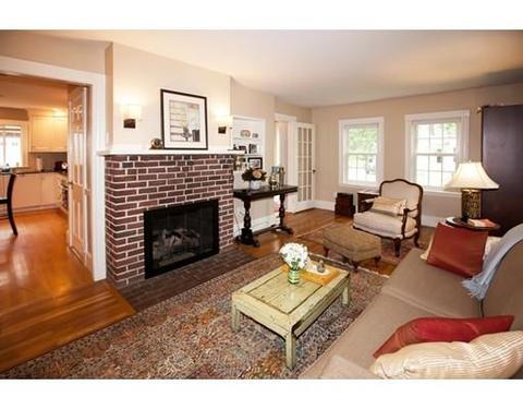 8 Burr St, Hingham, MA 02043 photo 11