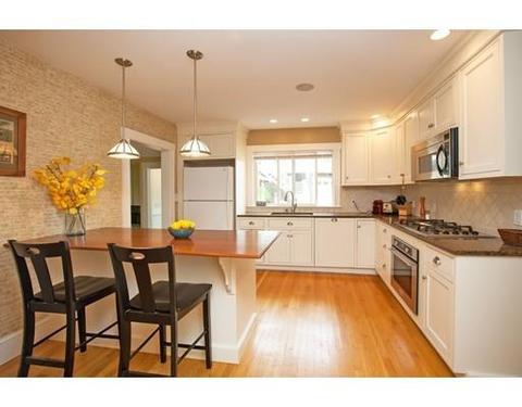8 Burr St, Hingham, MA 02043 photo 5