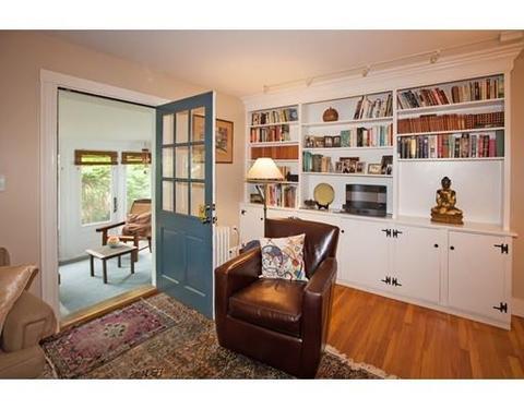 8 Burr St, Hingham, MA 02043 photo 12