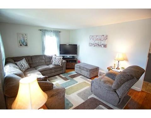 15 Powell Ave, Springfield, MA 01118 photo 4