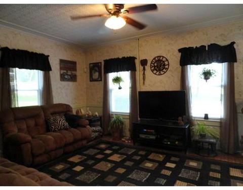 11 Morris St, Chicopee, MA 01020 photo 8