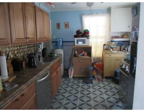 134 Winthrop St, Fall River, MA 02721 photo 3