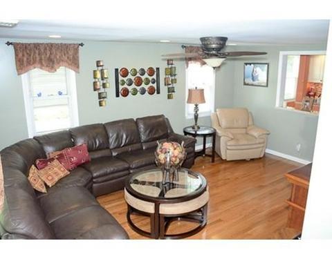 165 Stapleton Rd, Springfield, MA 01109 photo 15