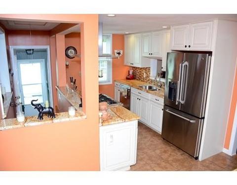 165 Stapleton Rd, Springfield, MA 01109 photo 8