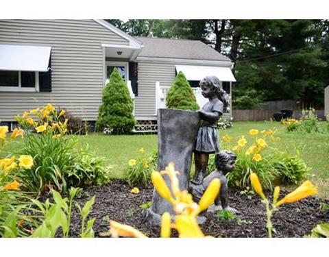 165 Stapleton Rd, Springfield, MA 01109 photo 3