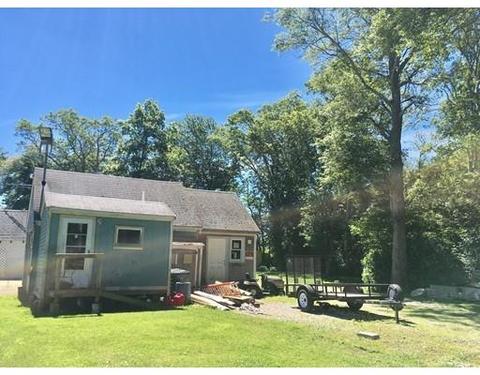 303 Bridle Way, Fall River, MA 02721 photo 4