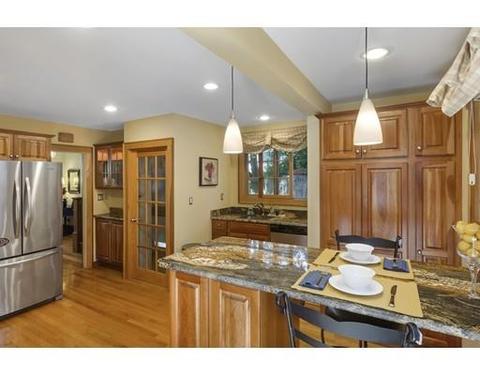 51 Boynton Rd, Medford, MA 02155 photo 13
