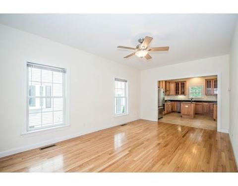9 Bates St, Danvers, MA 01923 photo 5