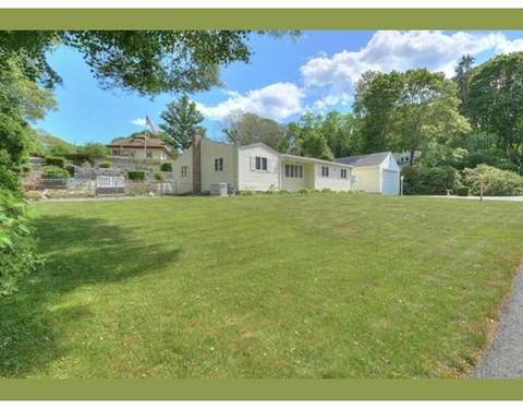 2 Carl Gardner Rd, Bourne, MA 02532 photo 1
