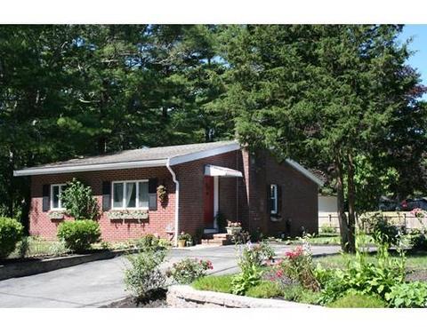 8 Broadmarsh Ave, Wareham, MA 02571 photo 1