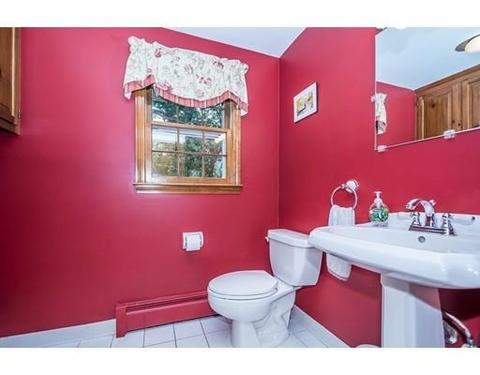 59 Heather Dr, Reading, MA 01867 photo 11