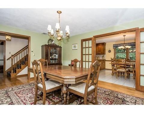 59 Heather Dr, Reading, MA 01867 photo 5