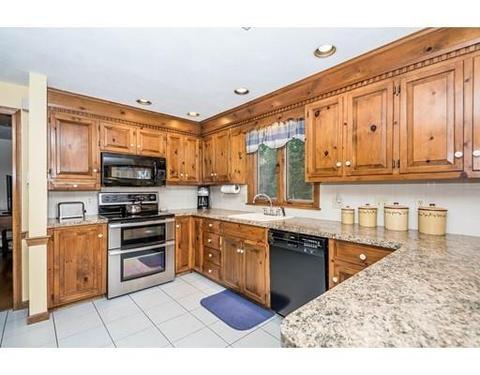 59 Heather Dr, Reading, MA 01867 photo 8