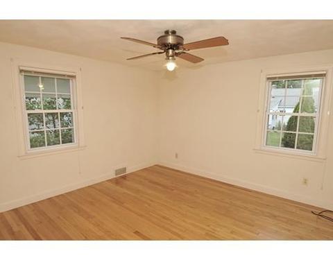 86 Fenimore Blvd, Springfield, MA 01108 photo 9