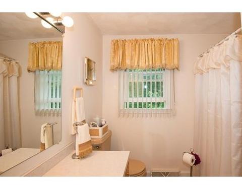 4 Mcdevitt Dr, Woburn, MA 01801 photo 20