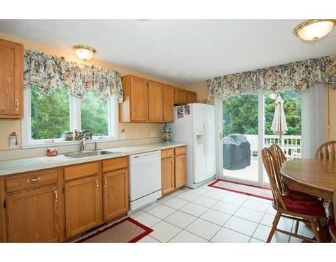 4 Mcdevitt Dr, Woburn, MA 01801 photo 9