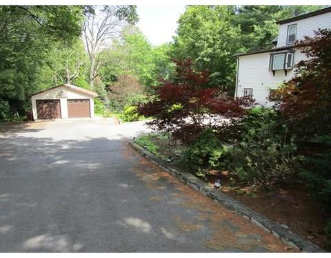 589 Pond St, Woonsocket, RI 02895 photo 23