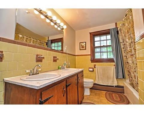 304 Central St, Rowley, MA 01969 photo 15