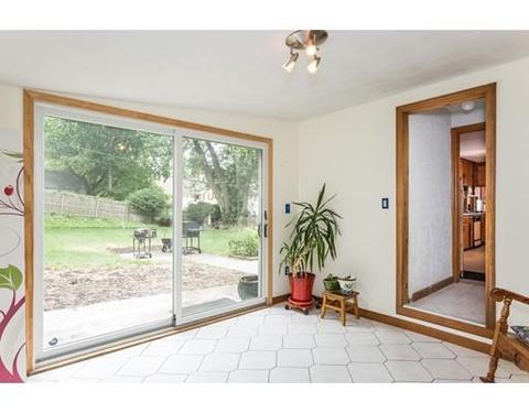 75 Chapin Ter, Springfield, MA 01107 photo 11