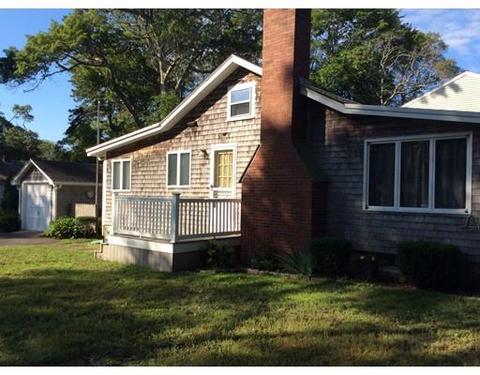 22 Elmwood St, Wareham, MA 02571 photo 2