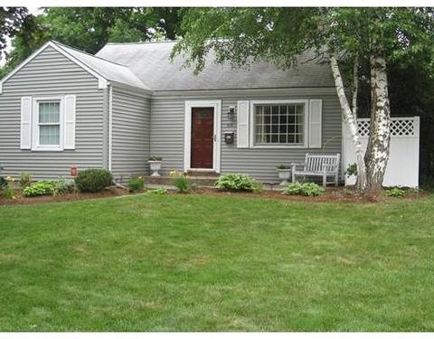 59 Mayflower Rd, Springfield, MA 01118 photo 1