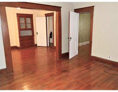 64 Silver St, Springfield, MA 01107 photo 8