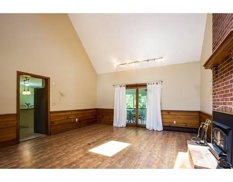 2 West St, Pepperell, MA 01463 photo 6