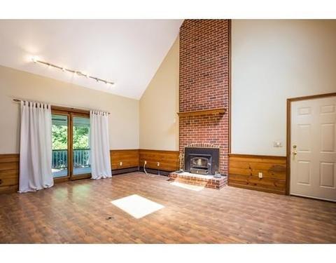 2 West St, Pepperell, MA 01463 photo 4