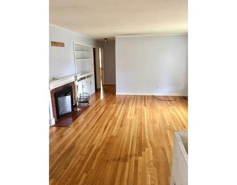 434 Mower St, Worcester, MA 01602 photo 3