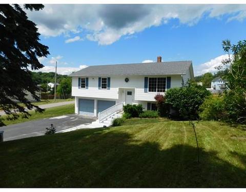 369 Clark St, Gardner, MA 01440 photo 1