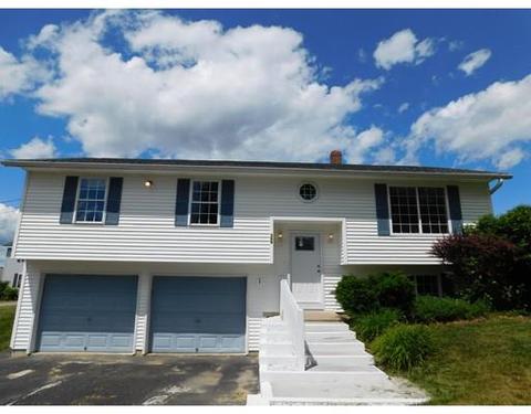 369 Clark St, Gardner, MA 01440 photo 2