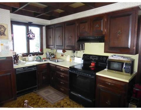 679 Chestnut St, Springfield, MA 01107 photo 19
