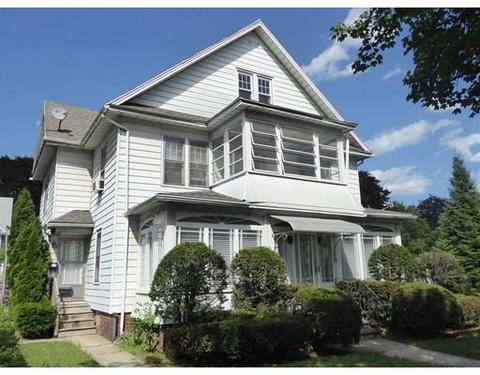 679 Chestnut St, Springfield, MA 01107 photo 3
