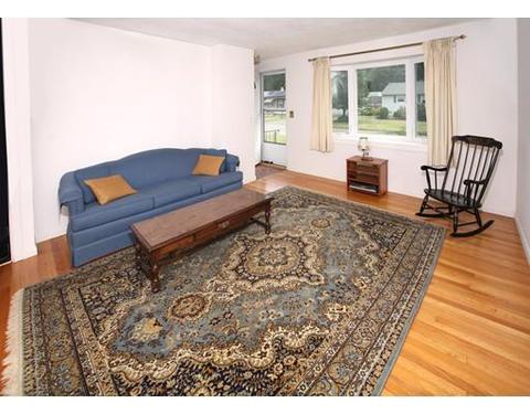 100 Louis Rd, Springfield, MA 01118 photo 4