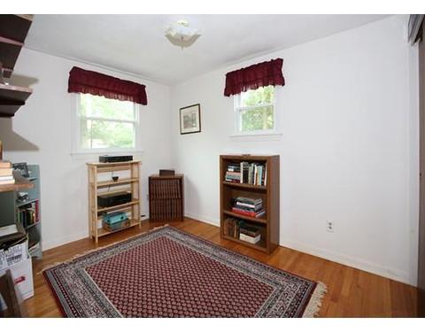 100 Louis Rd, Springfield, MA 01118 photo 9