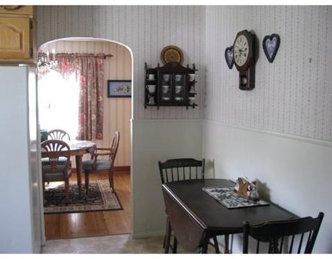 96 Roy St, Chicopee, MA 01013 photo 7