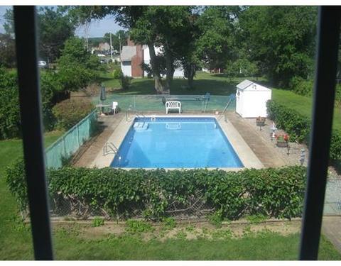 96 Roy St, Chicopee, MA 01013 photo 13