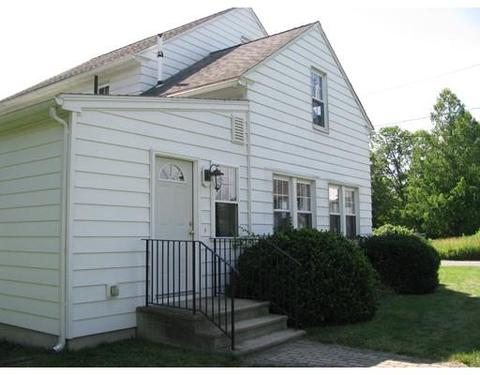 96 Roy St, Chicopee, MA 01013 photo 2