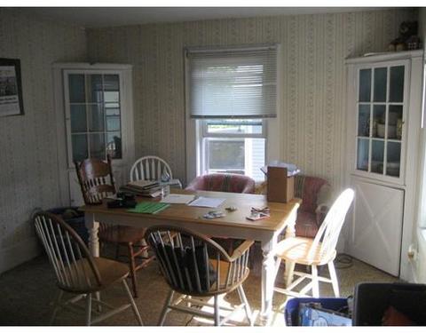 32 Wright St, Stoneham, MA 02180 photo 4