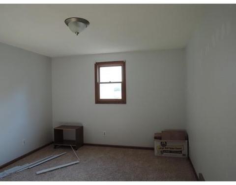 45 Wing St, Springfield, MA 01151 photo 8