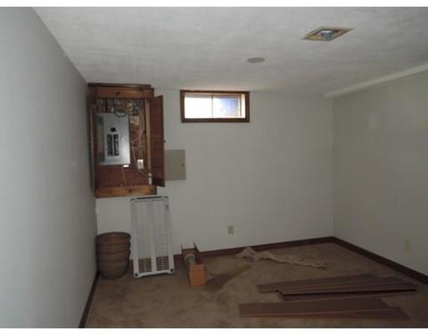 45 Wing St, Springfield, MA 01151 photo 11
