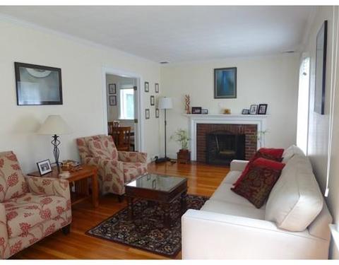 18 Glendale Rd, Marblehead, MA 01945 photo 4