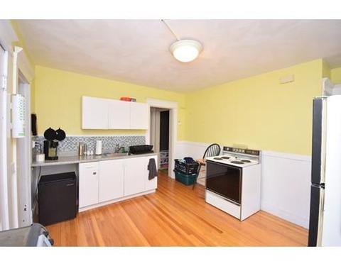 62 Gold St, Springfield, MA 01107 photo 16