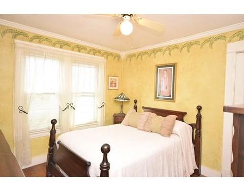62 Gold St, Springfield, MA 01107 photo 9