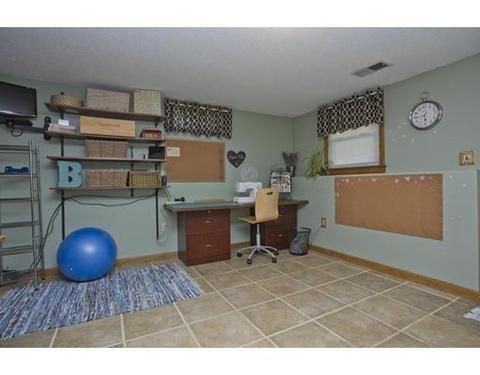 33 Tardy Rd, Chicopee, MA 01020 photo 16