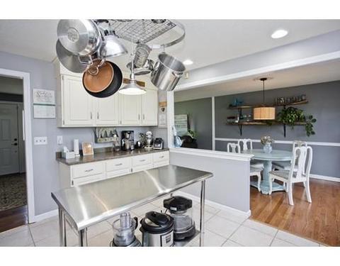 33 Tardy Rd, Chicopee, MA 01020 photo 5