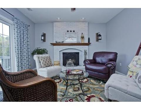 33 Tardy Rd, Chicopee, MA 01020 photo 2