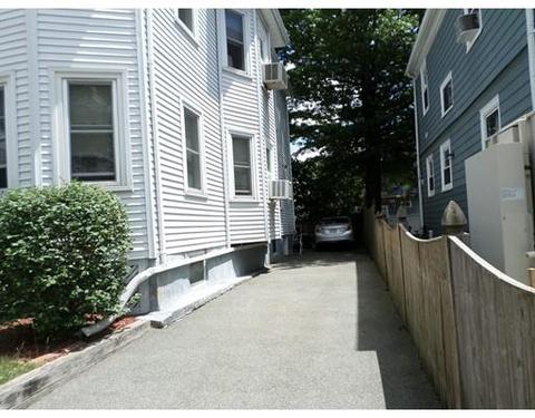 7 Baker Rd, Everett, MA 02149 photo 3